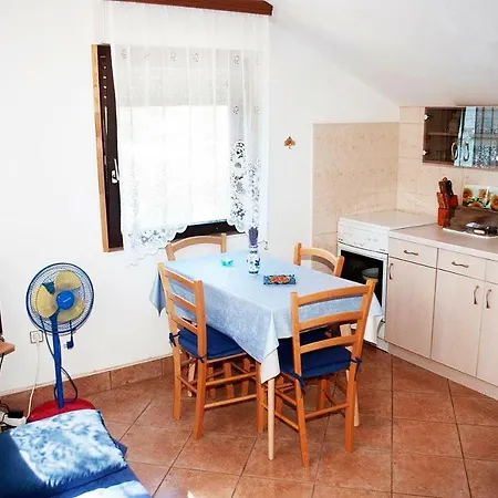 Bogadi Apartment *